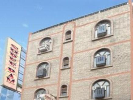 Hotel Shreeram Deluxe Új-Delhi Kültér fotó